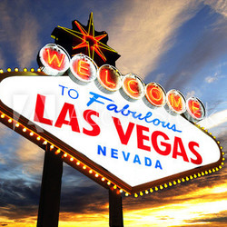 welcome to Fabulous Las Vegas Sign at sunset