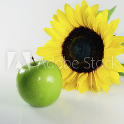 Apfel und Sonnenblume