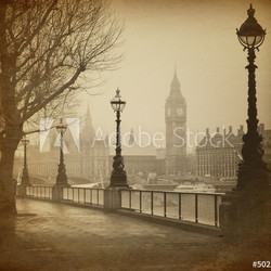 Vintage Retro Picture of Big Ben / Houses of Parliament (London)