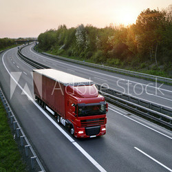 LKW auf der Autobahn 4