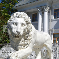 Sculpture of the lion at the Yelagin palace