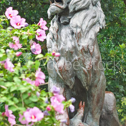 Statue of hunted lion in the city park