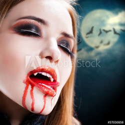 Vampirin mit Blut