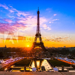 Eiffel tower at sunrise, Paris.